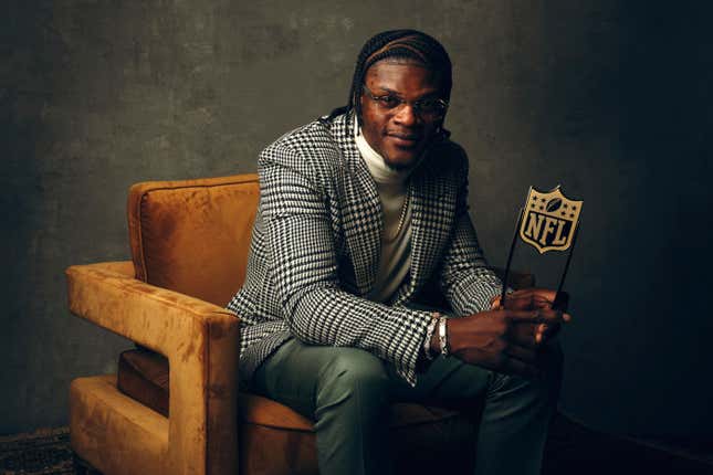 Image for article titled Lamar Jackson and the players to win multiple NFL MVP awards