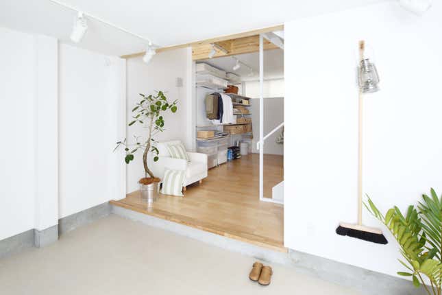 Image for article titled Muji’s “Vertical House” isn’t the only nifty prefab home on the market now