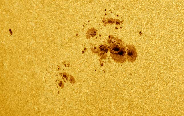 Image for article titled Unusually Big Sunspot Cluster Now Visible, Posing Risk of Powerful Solar Flares