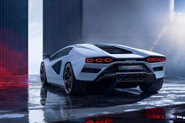 Image for article titled The New Lamborghini Countach LPI 800-4 Doesn't Deserve It