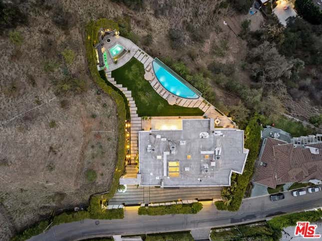 Image for article titled Take a Look Inside L.A. Reid&#39;s Unbelievable Mansion on the Market... Again