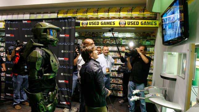 People attend a midnight release for Halo 3. 