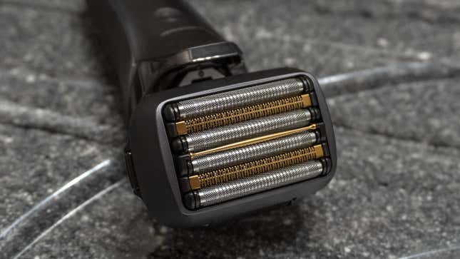 The Panasonic Arc6's six-pack of blades.