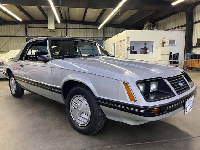 Image for article titled At $7,900, Is This 1983 Ford Mustang A Ghost Of Xmas Past?