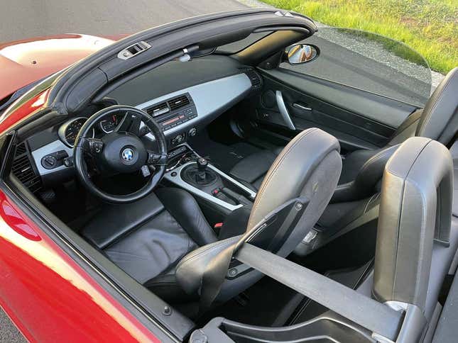 Image for article titled At $16,000, Is This 2006 BMW Z4 M Roadster A Screamin’ Deal?