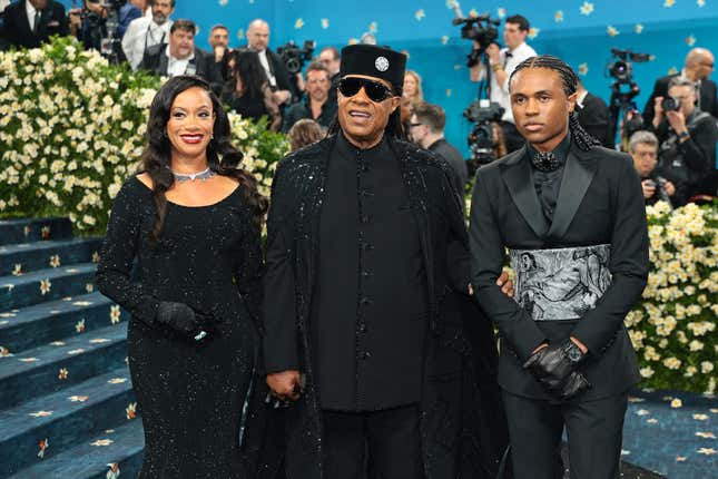 Image for article titled Live 2025 Met Gala: Black Stars&#39; Red Carpet Looks