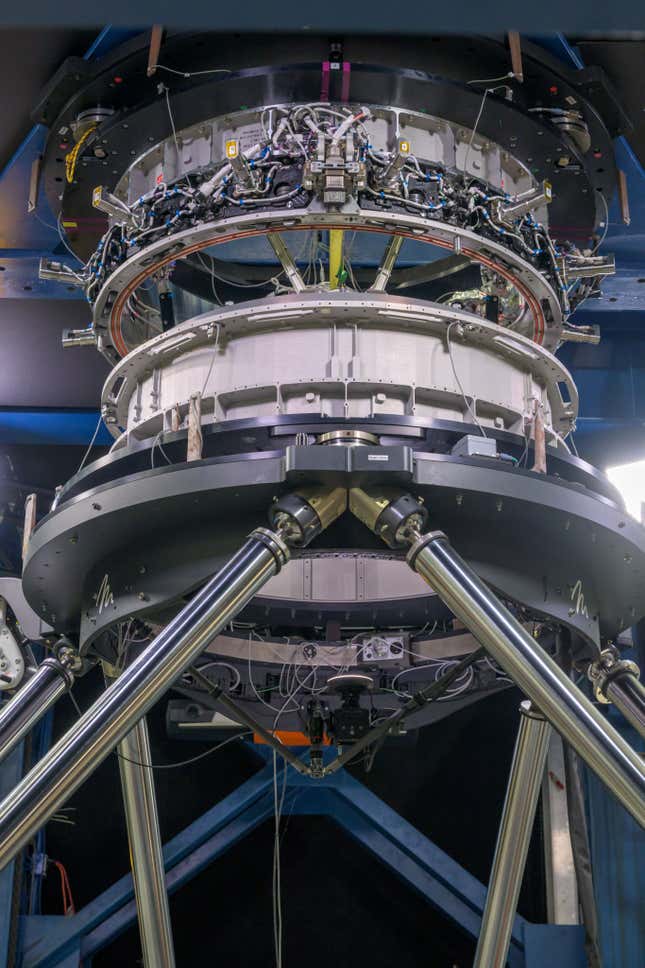 El sistema de acoplamiento a gran escala que se utilizó para las pruebas en el Centro Espacial Johnson de la NASA.