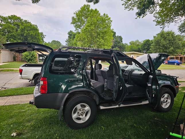 Image for article titled At $8,250, Is This Supercharged 2002 Nissan Xterra an Extra Good Deal?