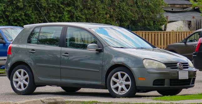 A 2007 Volkswagen Rabbit 5-Door 2.5 photographed in Sudbury, Ontario, Canada.