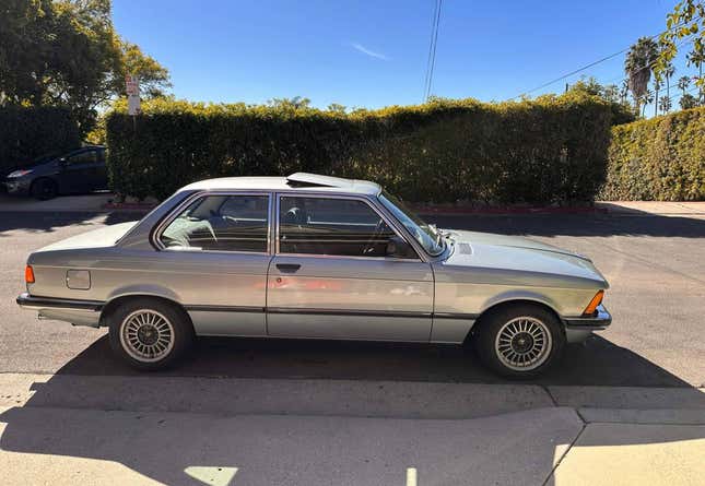 Image for article titled At $43,500, Is This 1982 BMW 323i A Forbidden Fruit That’s A Sweet Deal?