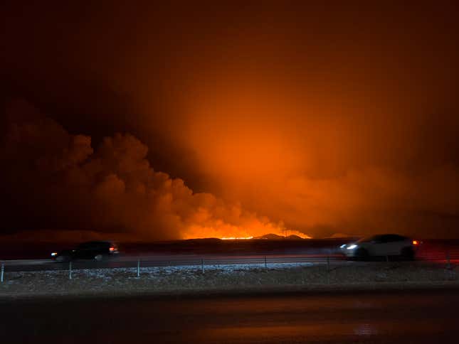 Image for article titled See the Breathtaking Power of Iceland&#39;s Volcanic Eruption