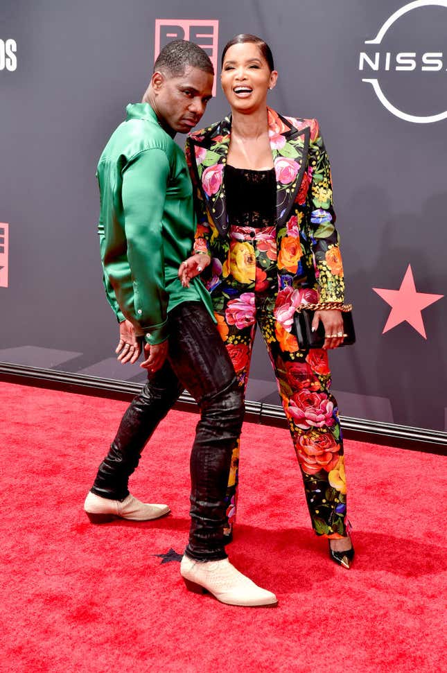 Image for article titled BET Awards 2022: Red Carpet Looks