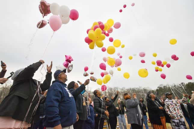 Image for article titled Friends And Family Demand Justice For Shanquella Robinson During Birthday Celebration