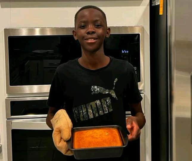 Image for article titled Black Creators Rise to 12-Year-Old Viral Chef&#39;s Defense Amid Racist Attacks on TikTok