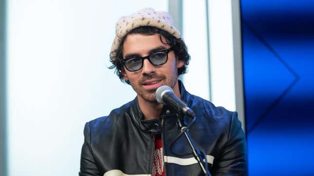 Image for article titled Joe Jonas Is Shilling for a Botox Competitor, and You Know What? Good for Him
