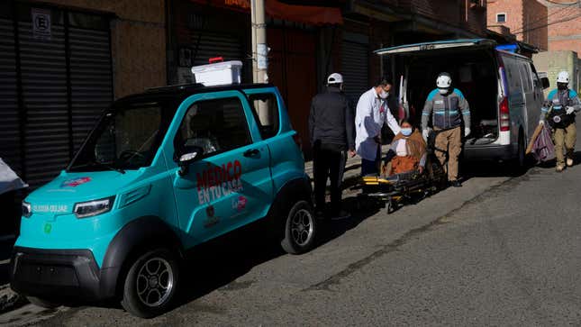 A Quantum EV used by the La Paz’s Médico en tu casa program