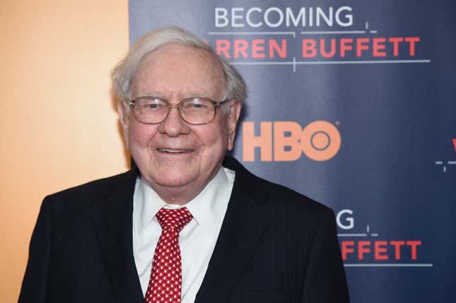 Image for article titled 'One of the greatest CEOs ever': Jamie Dimon, Bill Gates and others on Warren Buffett's retirement