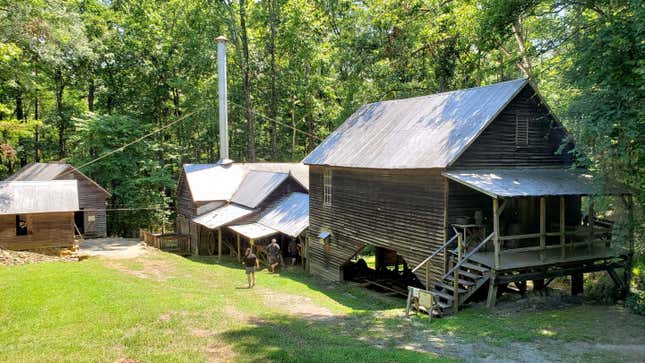 Image for article titled From Nottoway To Monticello,15 Slave Plantations With Brutal Backstories