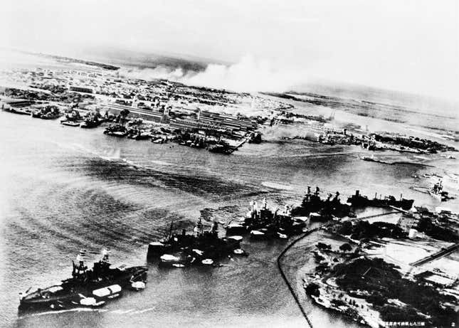 Image for article titled What the attack on Pearl Harbor looked like from the air and ground