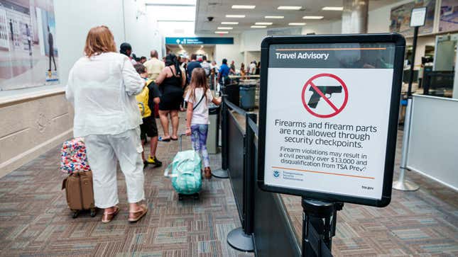 Image for article titled TSA Finds 5 Guns in 4 Days at Detroit Metro Airport