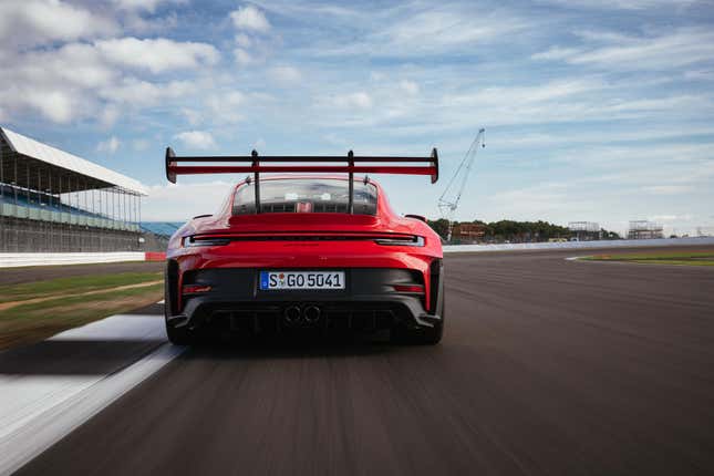 Image for article titled Every Ridiculous High-Tech Feature on the 2023 Porsche 911 GT3 RS