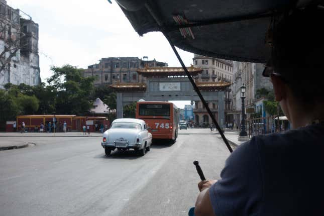 Tourists can pick from a variety of public-transit modes, from pedicabs to buses.