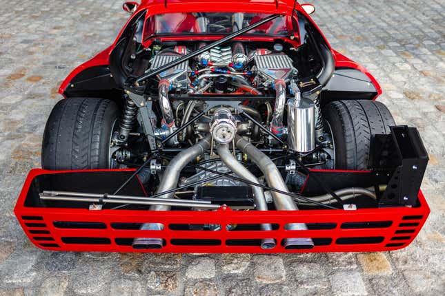 Ferrari GTO Evoluzione engine bay view