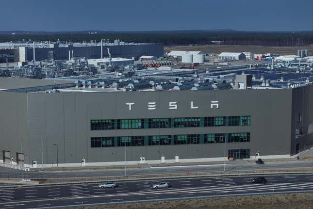 Teslas Gigafactory Berlin-Brandenburg stellt jedes Jahr rund 375.000 SUVs des Modells Y her 