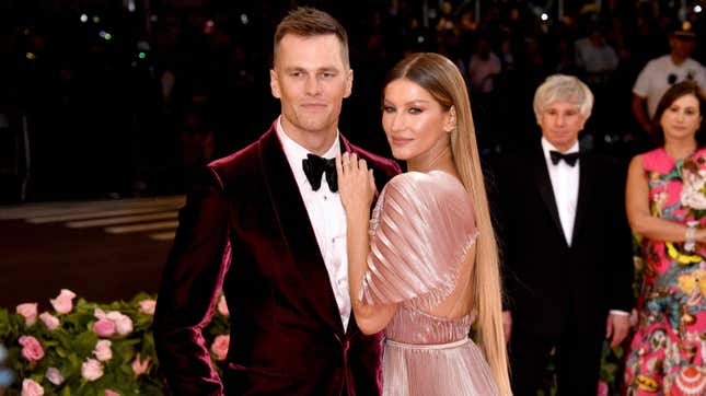 Image for article titled Gisele and Tom Brady Prepare for a Battle Royale