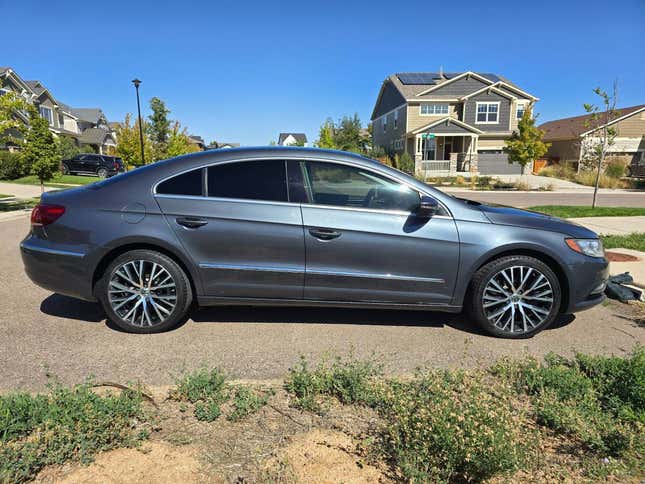 Image for article titled At $14,495, Is This 2014 VW CC VR6 4Motion Executive A C-Suite Deal?