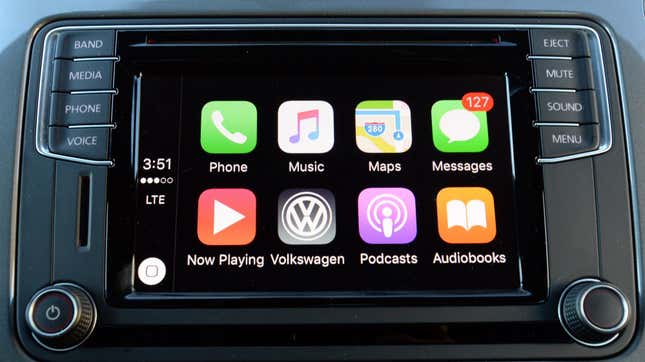 AppleCarPlay