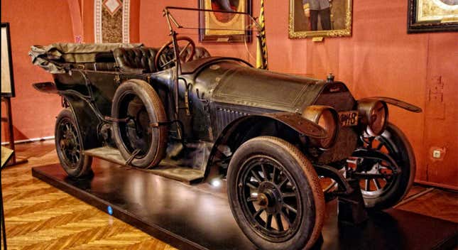 Imagen para el artículo titulado Estos son los autos más importantes de la historia (según tú)