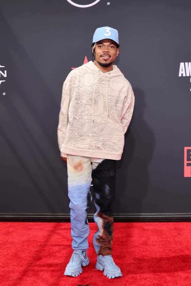 Image for article titled BET Awards 2022: Red Carpet Looks