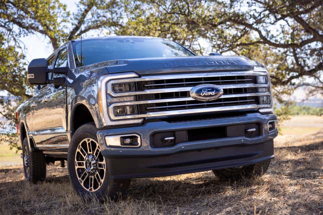 Image for article titled The 2023 Ford Super Duty Pickup Truck From Every Angle