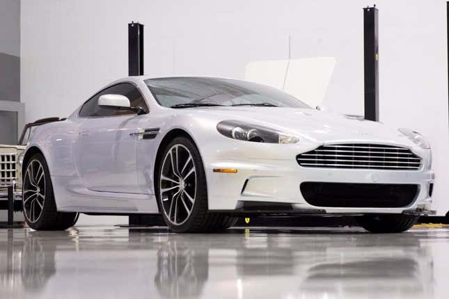 Image for article titled I Need A Stylish Sports Car That Can Fit A Tall Driver! What Should I Buy?