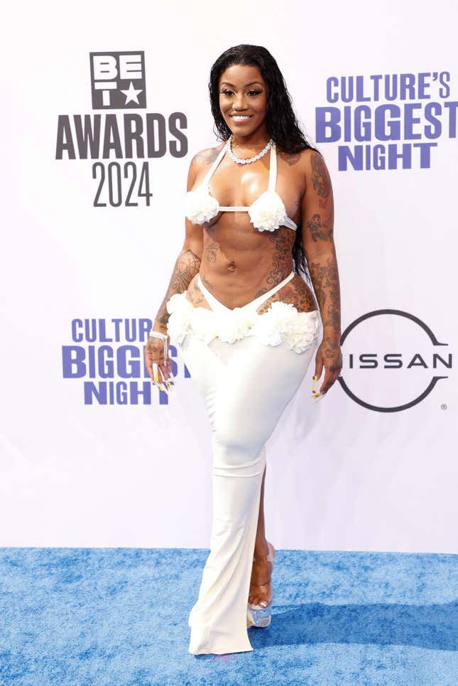 Image for article titled 2024 BET Awards: The Biggest Red Carpet Trainwrecks