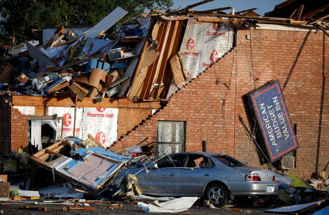 Image for article titled Photos: 12 days of powerful tornadoes from Texas to Pennsylvania