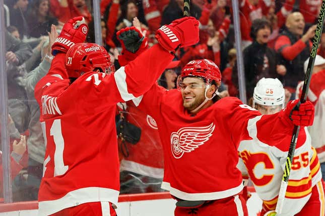 Top 10 Detroit Red Wings Playoff Fights