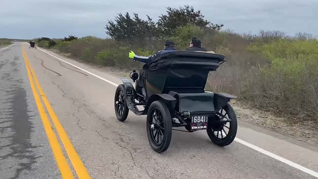 Image for article titled Here's What It's Like To Race Hundred-Year-Old Cars On Modern Streets