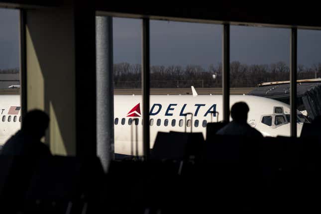 Image for article titled That Massive Air Travel Outage Was All Because Of One Contractor