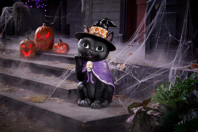 Image for article titled Home Depot Halloween Is Here, Complete With a Colossal Jack Skellington