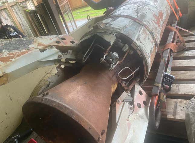 Image for article titled Parts From Cold War Nuclear Missile Found In Washington Garage
