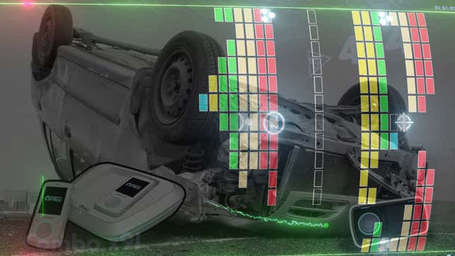 Una imagen muestra un accidente automovilístico y el nuevo juego Breakout. 