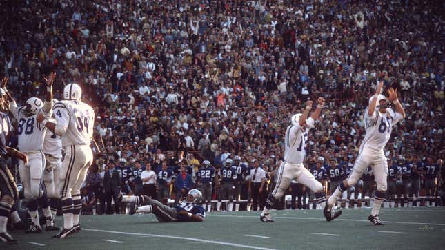 Image for article titled 10 of the most memorable moments in Super Bowl history