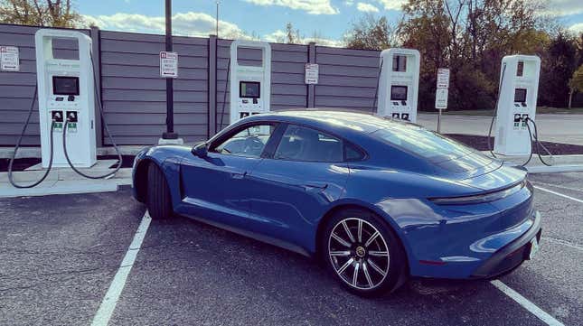 Image for article titled The Middle Of The United States Is An EV Charging Wasteland