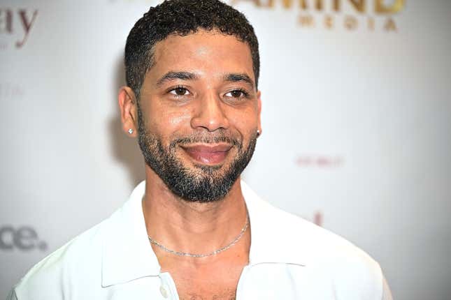  Jussie Smollett besucht die New York-Vorführung von „The Lost Holiday“ am 25. September 2024 in New York City.