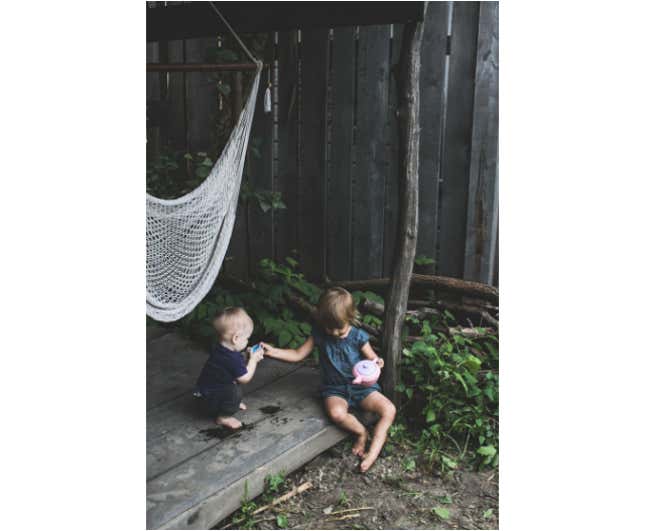 Image for article titled What Are You Really Looking For in Other People's Baby Photos?