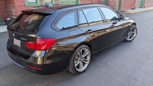 Image for article titled At $15,900, Is This 2014 BMW 328d xDrive Wagon The Ultimate Hauling Machine?