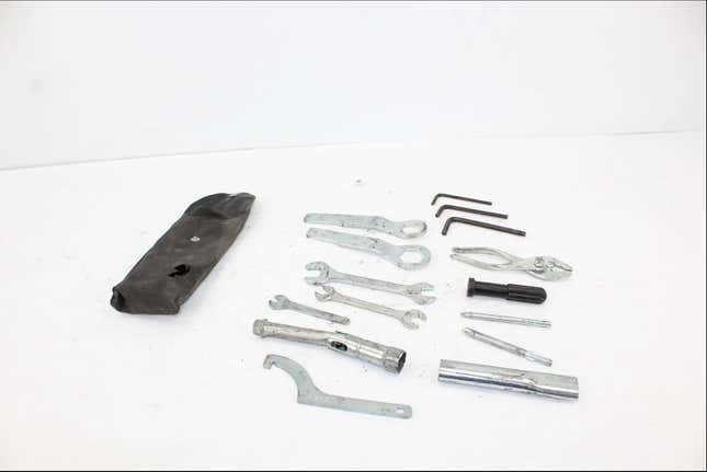 Image for article titled These Are Your Cars&#39; Factory Tool Kits