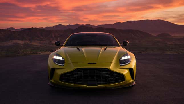 Une photo de la nouvelle voiture de sport Aston Martin Vantage